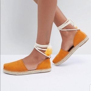 Tom's Katalina Saffron Suede